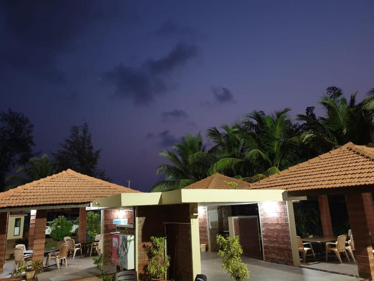 Sagar Sawali Beach Resort Karde Dāpoli Kültér fotó